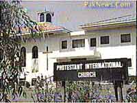 В Исламабаде взорвана протестантская церковь. Среди погибших - две американки. Буш возмущен