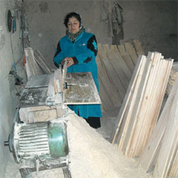 Т.Расул-заде: Таджикистан. Мужская работа для хрупких женщин